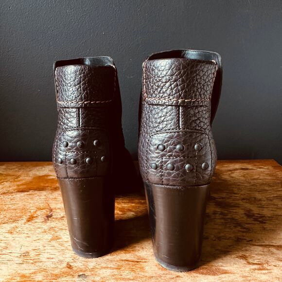 TODS Pebbled Leather Ankle Boots in Dark Brown Size 36 - Picture 5 of 16